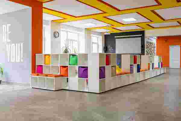 Креативні меблі для сучасного навчального простору. Фото 1
